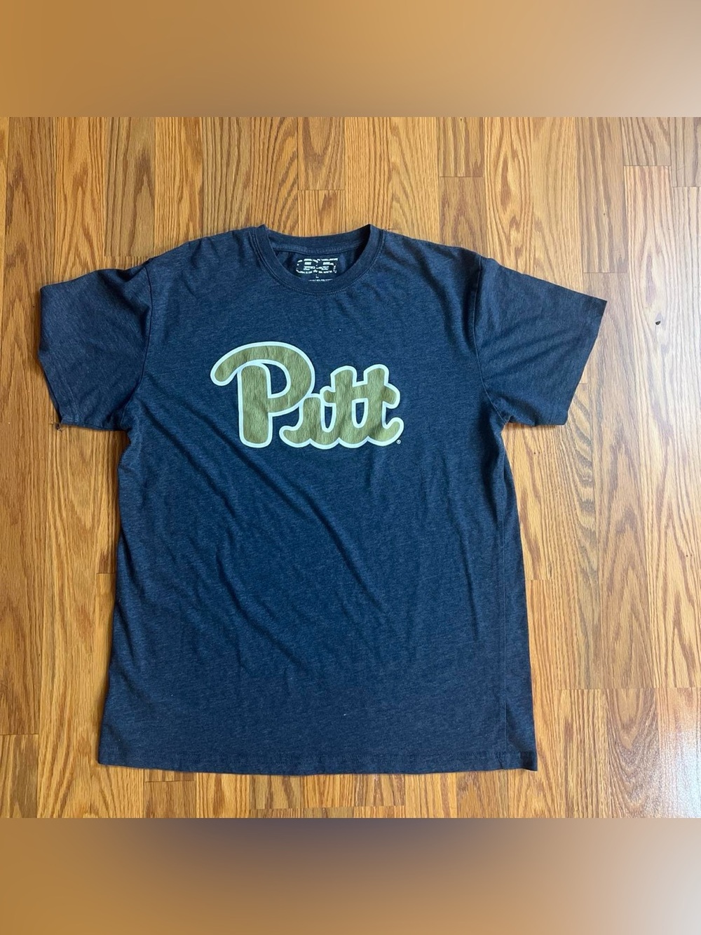 Pittsburgh panthers grey tee size large